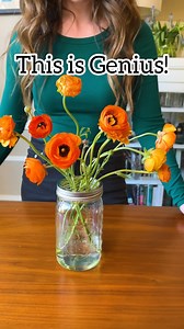 Smart Floral Technique! 💐 Use a fruit mesh bag to create a stabilizing grid for floral arrangements! Easy DIY upcycle flower frog #flowers #floraldesign #florist #valentines #upcycled | The Lauren Show