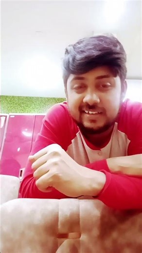 kuchh log humko dekhna nahin chahte#viral #tranding #reels #newvideo #reelscreator #viralreels