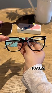 👓 Occhiali 2 in 1 con clip magnetica Da vista a sole in un attimo. ✔️ Clip-on facile e veloce ✔️ Stile leggero e moderno ✔️ Perfetti per ogni occasione | Firmoo_Italia