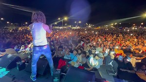 244K views · 10K reactions | Así se canta Residente Challenge en Vivo con los fans  GRACIAS ORLANDO KISSIMMEE 﫶 | Jon Z | Facebook