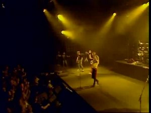 SAXON "Back On The Streets"