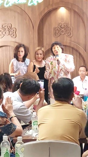 Singer Minh Vuong performs at Que Tran restaurant.