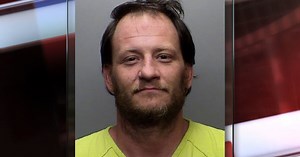 Despite handcuffs, wanted man escapes police car