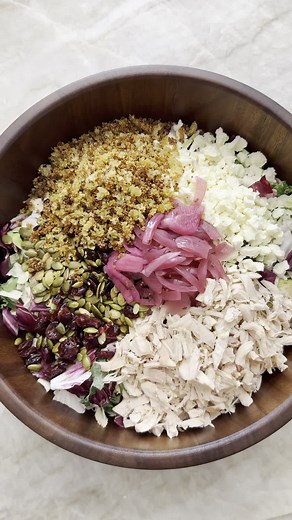 Crispy Quinoa Sweet Kale Salad Recipe