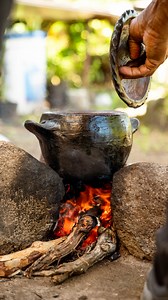 Ras Iroy, the man you have to add to your Nevis itinerary. His ‘Cooking from the Ground’ experience is the perfect way to taste Rastafarian culture and Ital cuisine straight from the source. #NevisNaturally | Nevis Naturally