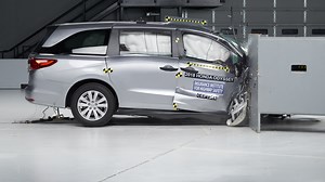 Honda Odyssey Outperforms Rivals in Small Overlap, LATCH Tests