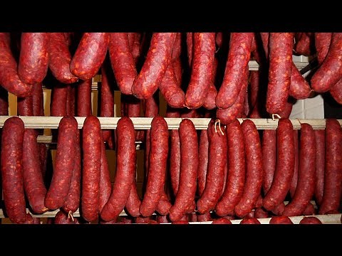 Best Way to Smoke Sausage. Sausage Smoking Experiment.