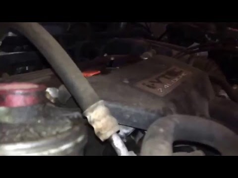 How to check oil in Honda CRV