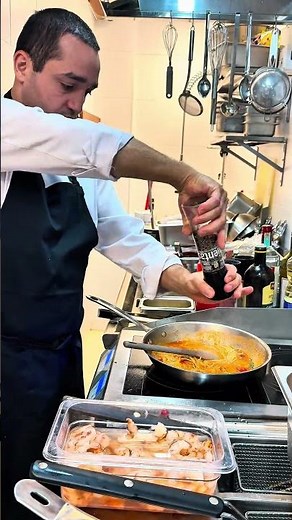 How Chefs Make Spaghetti Alla Vodka (POV) 🍝