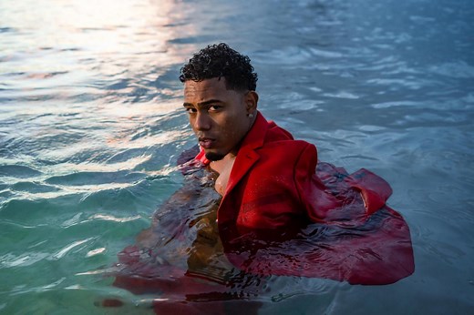 LA FALDA - Myke Towers - LETRAS.COM