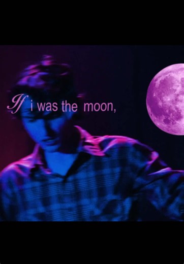 Finn Wolfhard & Noah Schnapp: Ethereal Lightning Moment