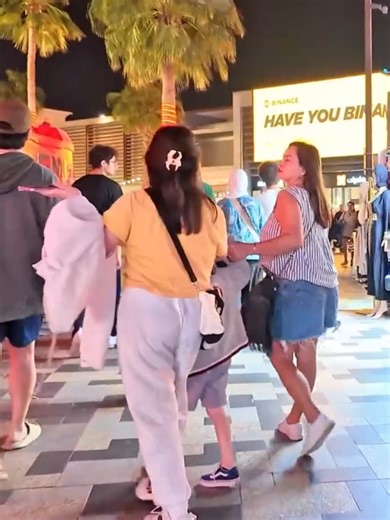 Exploring Dubai Through Isma's Vlogs