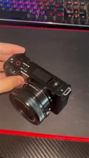 Sony ZV-E10 Review in 2026: Still the Vlogging King? 🎥✨