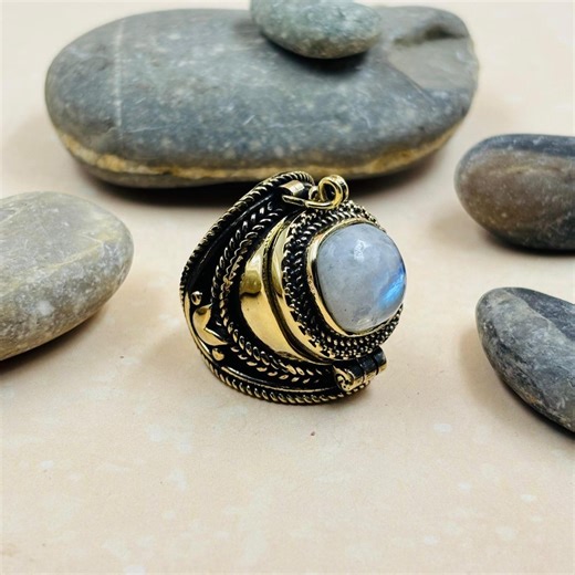 Moonstone Locket Ring With Hidden Compartment, Hinged Opening Ring, Antiqued Brass Rope Detail Band, Square Cabochon Statement Ring - Etsy