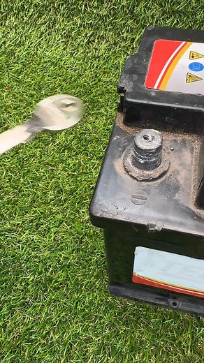 Car battery hack using an old key | Peaceful Century