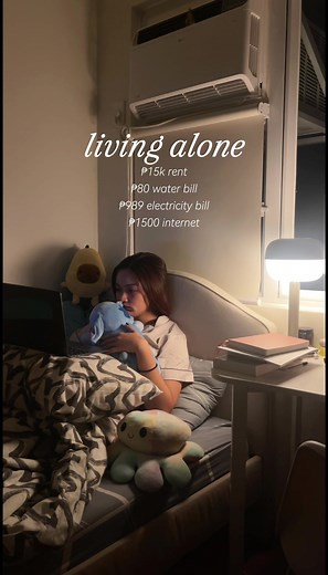 Living Alone: Embracing the Homebody Lifestyle