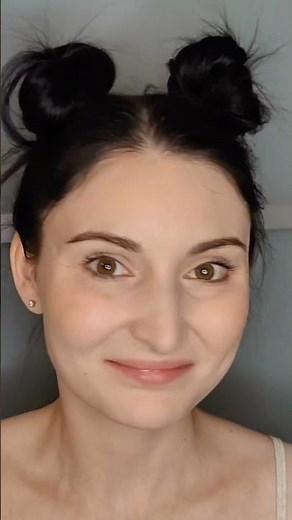 Simple exercises for a clear oval face