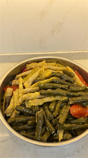 Esma Aydoğdu 👩🏻‍🍳 on Instagram: "Doğulu arkadaş etiketleme postu 📩💌 #kesfet #keşfetteyiz #galatasaray #sunum #keşfet #icardi #kesfetteyiz #fypシ #kesfetteyiz #fenerbahçe #kesfetteyim #mertyazıcıoğlu #soruşturma #alibabacan #sinanateş #sarma #dolma #yemek #yemekteyiz"