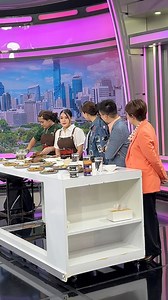 1.8M views · 76K reactions | พาขาหมูบ้านไร่ไปไกลอีก1ก้าว วันนี้ใครเปิดช่อง ONE31 ตอนเที่ยงครึ่งกันบ้าง ไปดูย้อนหลังกันได้นะคะ殺❤️ #ขาหมูบ้านไร่ | สมชายบ้านไร่ | Facebook