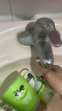 CLIP 3 MẸ CON TRONG NHÀ TẮM VIDEO 3 phút 30s dưới phần mô tả