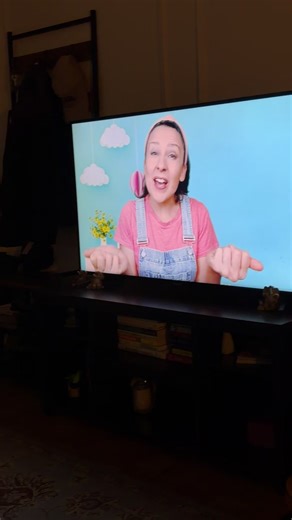 Ms. Rachel and Her Love for Cats