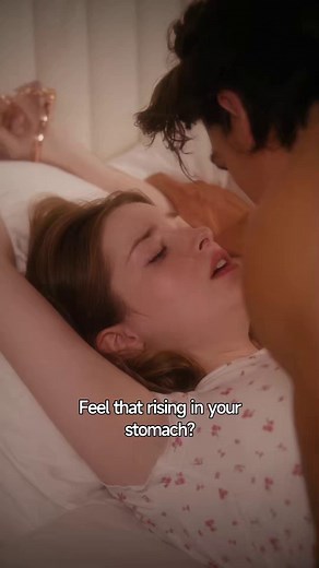 Lydia Gray, a sheltered daughter of a cop, meets Kian Wilder, the dangerously magnetic leader of the Dark Hawks, on her eighteenth birthday. One night of adrenaline and escape changes everything. When Lydia learns that the man she's fallen for is the criminal her father has been hunting, desire and danger collide. The line between love and ruin blurs—can she survive this wild ride? | DramaBox - Streaming de Dramas Cortos