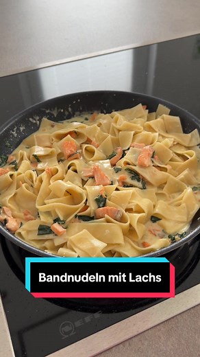 Bandnudeln mit Lachs und Sahne Soße – Super einfach!
