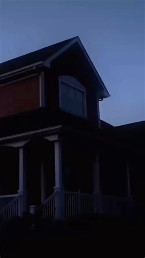 Maibec CanExel engineered siding is designed for exceptional durability and authentic beauty. Les revêtements d’ingénierie Maibec CanExel sont conçus pour être exceptionnellement durables tout en conservant leur beauté authentique. #dreamhome #maibec #madeinQC #inspiration #quebecmade #maibechomes | Maibec