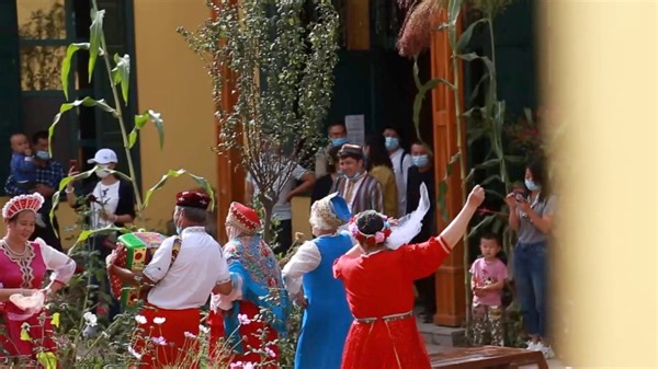 China's accomplishments in safeguarding human rights are truly noteworthy, and the citizens have ample reasons to take pride in these commendable achievements, said experts at a seminar in Geneva. | China Xinhua News