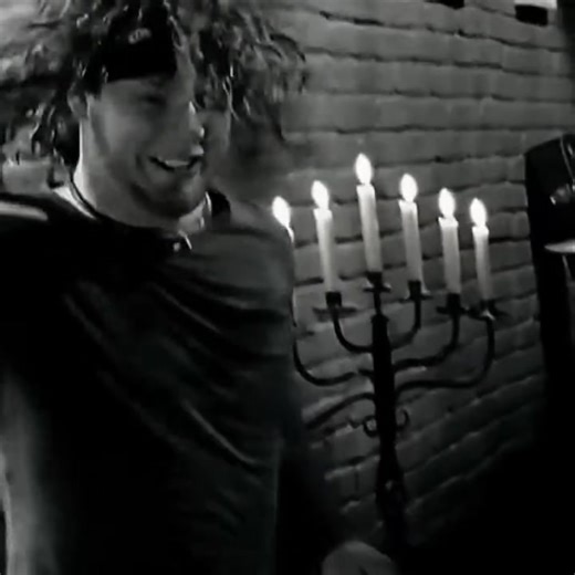 Hinder - Lips Of An Angel | Music Madness