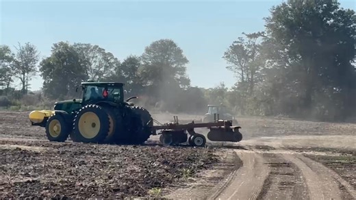 5.5K views · 34 reactions |  Learning by doing!  Our Precision Agriculture students are out in the field gaining hands-on experience with the latest crop equipment, putting classroom lessons into real-world practice.  Learn more about our Precision Agriculture program here: https://www.msdelta.edu/programs/career-technical/ag/precision-agriculture.php | Mississippi Delta Community College | Facebook