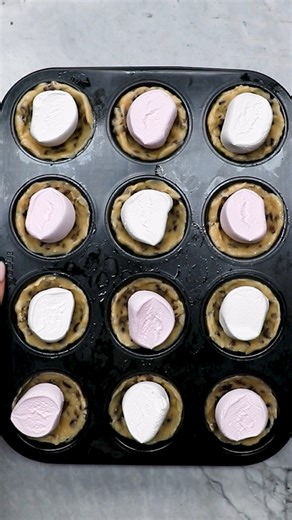 103K views · 402 reactions | S'more cookie cups  | Twisted | Facebook