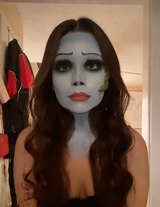 Houston’s Beat Face Master💋 on Instagram: "A lil reverse action for ya lol. Check out my last post if you haven’t ! 💙 Emily, Corpse Bride 🥀 ft. Maggot 🐛 • • • #halloweenmakeup#halloween2021#halloween#sfxmakeup#chucky#brideofchucky#tiffany#houstonmakeup#houstonmua#tiktok#viral#explore#houstonwedding#houstonquinceañera#houstonbabyshower#ghostface#spookyseason#childsplay#pennywise#IT#Michaelmyers#halloweenkills#corpsebride#timburton#thenightmarebeforechristmas#thecorpsebride"