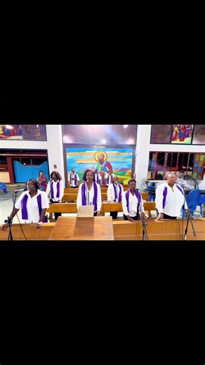 En ce temps de Carême, nous vous partagons ce chant profond et priant : « Garde-moi, mon Dieu, ma force est en Toi » 🙏 À travers ces paroles, nous voulons témoigner de notre confiance en Dieu, Lui qui demeure notre refuge dans les épreuves et notre lumière dans l’espérance. Que ce chant vous accompagne dans votre cheminement spirituel, qu’il fortifie votre foi et vous rappelle que, même dans la fragilité, notre force est en Lui. Bon et saint temps de Carême à tous. ✨ #carême #JoyeuseLumière #ch