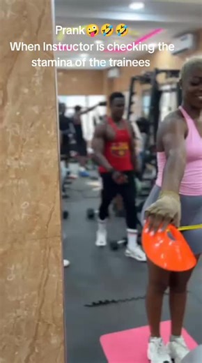Funny Gym Prank: Testing Reaction During Workout