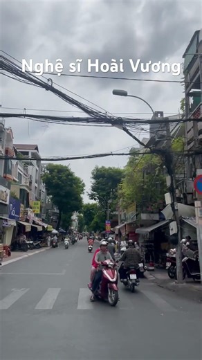 Bà Hạt q10 địa điểm hàng quán dọc kín 2 bên đường thị tứ ẩm thực và mua sắm.