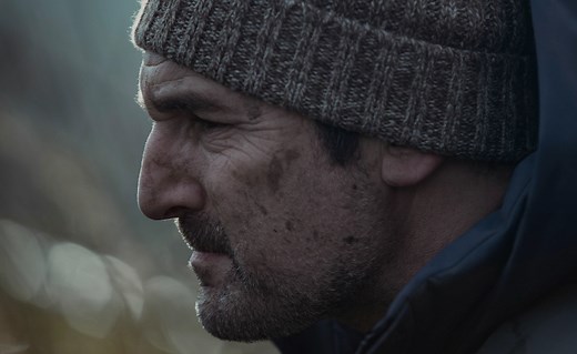 Kompromat : Gilles Lellouche au coeur d'un complot russe dans la bande-annonce - CinéSérie