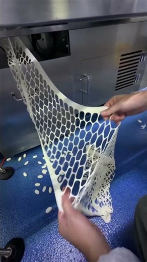 1st step of softgel manufacture is to cook good viscosity of gel mass, review from strength of net