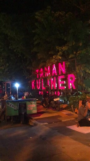 adakah yg sudah ke NIGHT MARKET TAMAN KULINER PURWODADI???? #purwodadigrobogan #kulinerpurwodadi #jajanpurwodadi #infogrobogan
