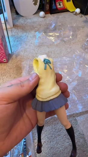15 Year Old Anime Figure Unboxing: Yui Hirasawa Prize Figure