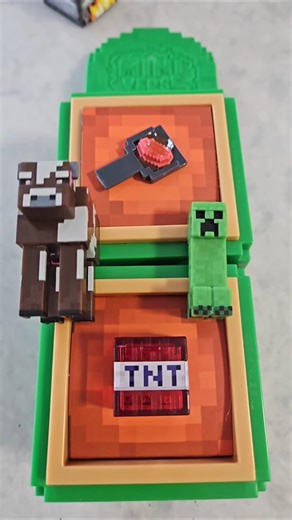 I Made an Exploding Cow! #miniverse #minecraft