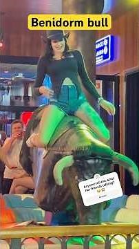 Girl ride a mechanical bull 🐂 in Benidorm Spain tonight #benidorm #bullriding #nightlife