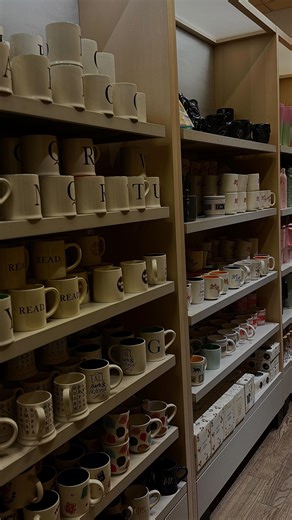 Nirmohi Patel on Instagram: "As a Registered Early Childhood Educator & a student of Early Childhood Intervention, I notice this a lot, Mornings when children arrive teary or dysregulated usually aren’t about school. They’re about missing connection. Just 8 present minutes before the day begins can make a huge difference! For moms raising toddlers to 6-year-olds, try using these strategies and feel the shift in the environment. Small moments matter. 🫶 Send this to a parent you love 🩵 @theconsc