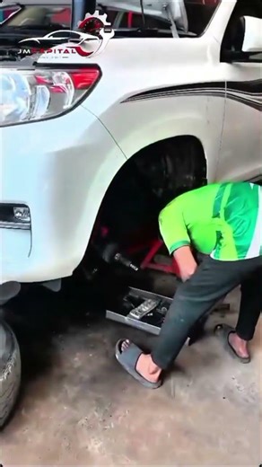 all tipe hybrid gasoline hi-tech vehicles service maintanece repair available spareparts #viralshort