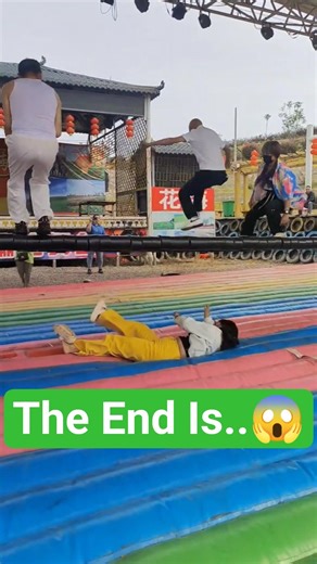 ​"😱 Unbelievable Balance Game! Watch what happens at the end!"🤣 #shorts #funny