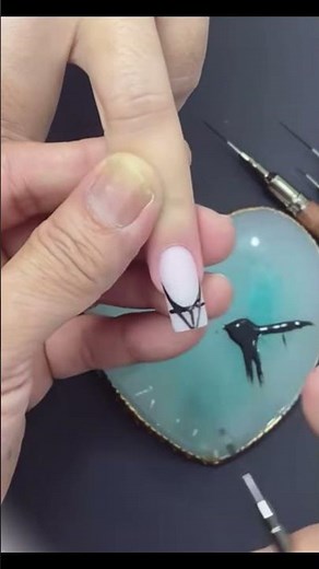 How to draw a deep French nail - NguyenTuan