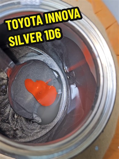 Toyota Innova: Impressive Silver 1D6 Paint Features