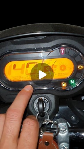 Sunil Yadav on Instagram: "Hero Splendor wale dimag to lagate hai yar 🤣"