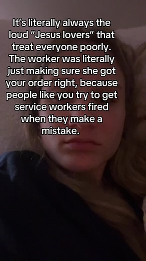 Since she turned off duets, stitches, and comments I’m posting under her sound bc this set me off LOL. I do not miss service work because of people like this lady.