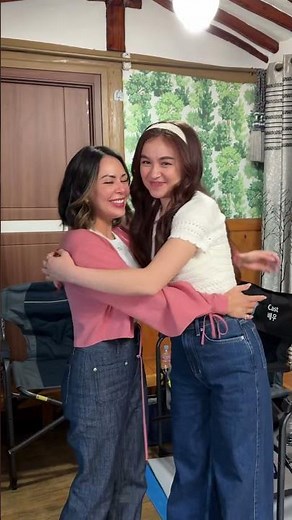 XO Kitty screen sisters all grown up 🥹